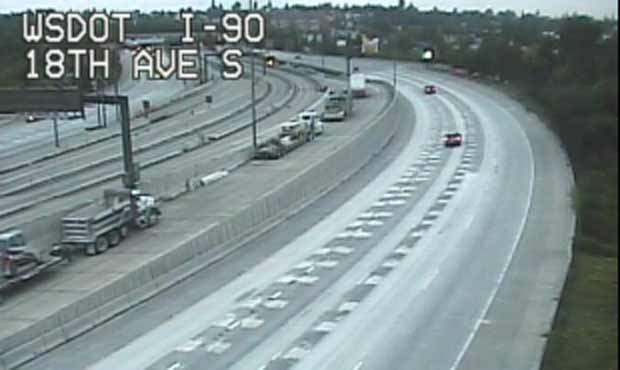 成人X站 Radio's Chris Sullivan explains what those mysterious patches are on I-90. (WSDOT)...