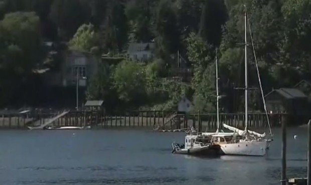 Bainbridge man killed on sailboat...