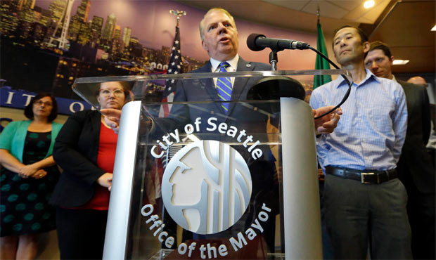 Ed Murray, heckard...