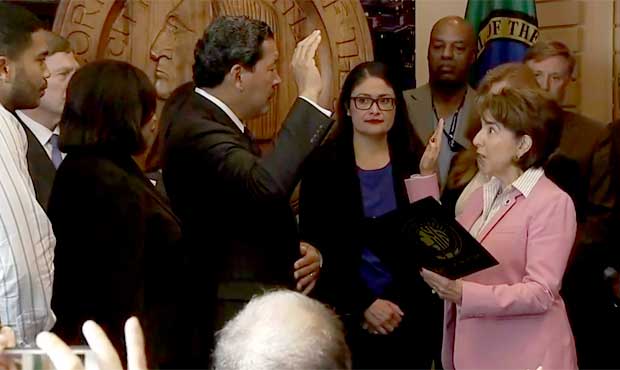 Bruce Harrell is sworn in as Seattle's 51st mayor after Ed Murray resigned. (KIRO 7)...