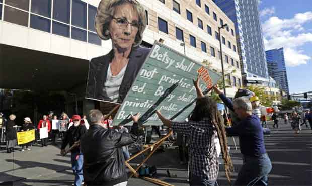 devos...