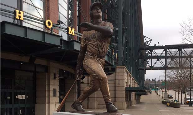 Ken Griffey Jr. statue baseball bat...