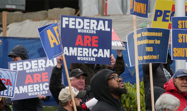 TSA rally federal shutdown...
