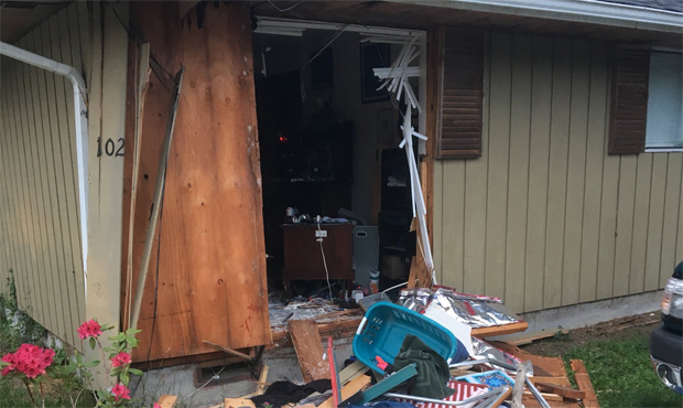 Snohomish County Sheriff's SWAT standoff...