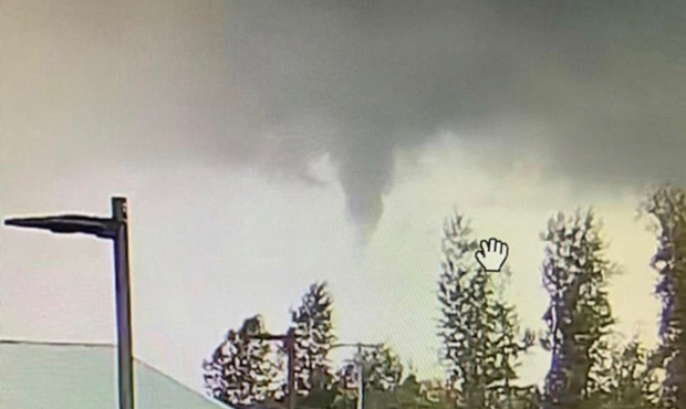 Funnel cloud Enumclaw...