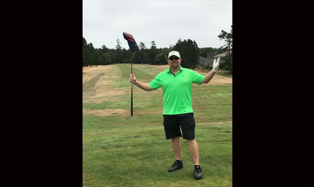 Chris likes golf....