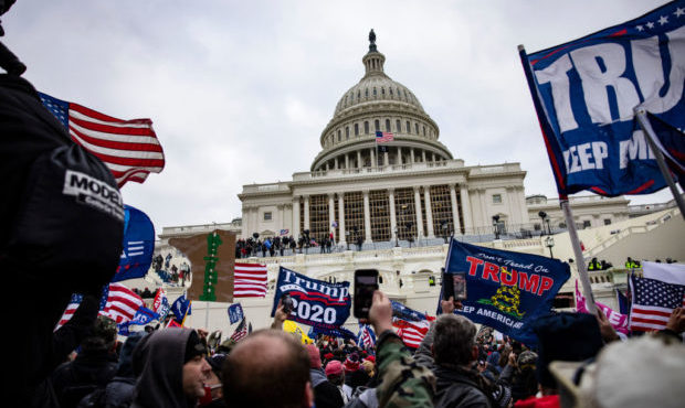 capitol, protesters...