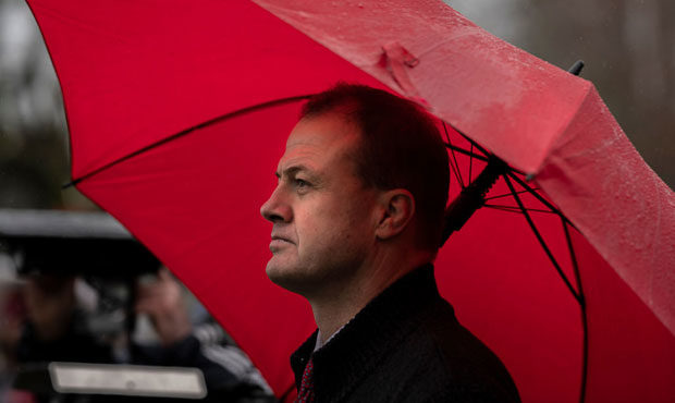 Tim Eyman campaigns...