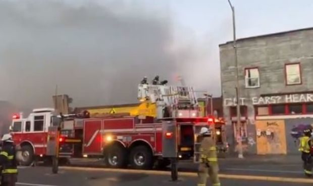 Crews respond to a fire in White Center. (Photo courtesy of KIRO 7 TV reporter Lauren Donovan/Twitt...
