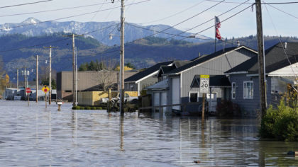Heavy rainfall elevates flood threat across western Washington