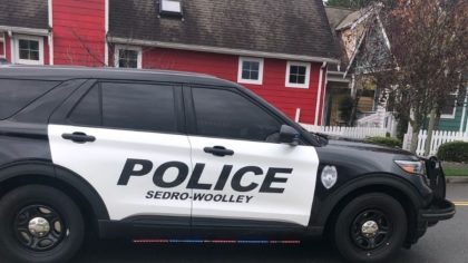 'Not exactly Bonnie and Clyde': Sedro-Woolley couple arrested after car chase with police