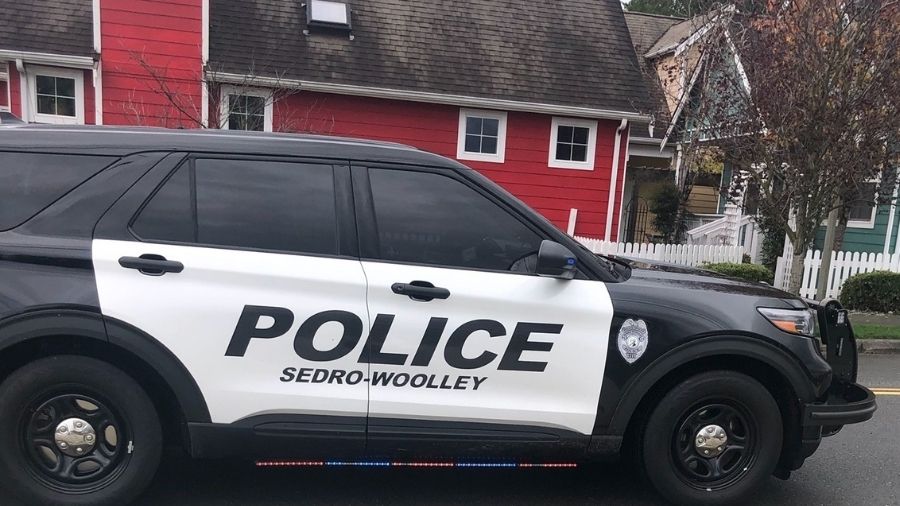 Sedro-Woolley police car chase...
