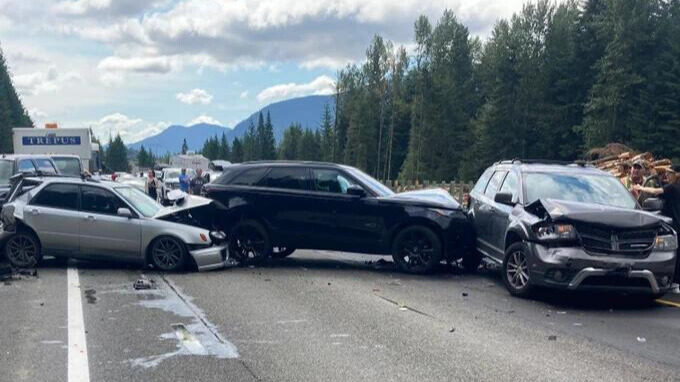 Snoqualmie Pass crash...