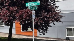 Photo: Seattle police responded to a home near 21st Avenue West and West Dravus Street. They first encountered a mother who told them her husband shot and killed their baby. 