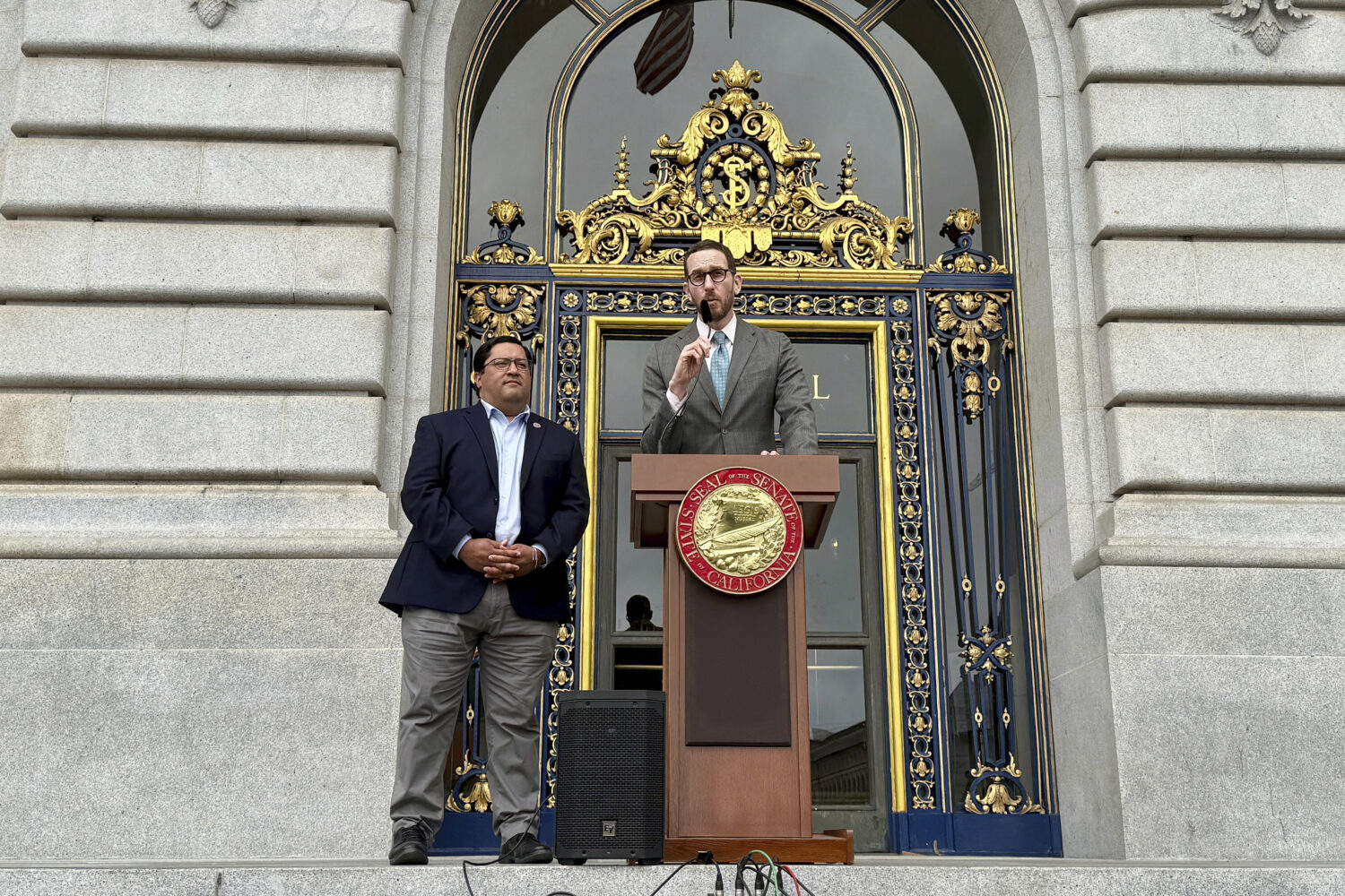 State Senators Anthony Wiener, D-San Francisco, left, and Jesse Arreguin, D-Berkeley, announce a pr...