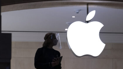 Apple overcomes Trump's trade war, slow start in AI to deliver surprisingly strong quarter