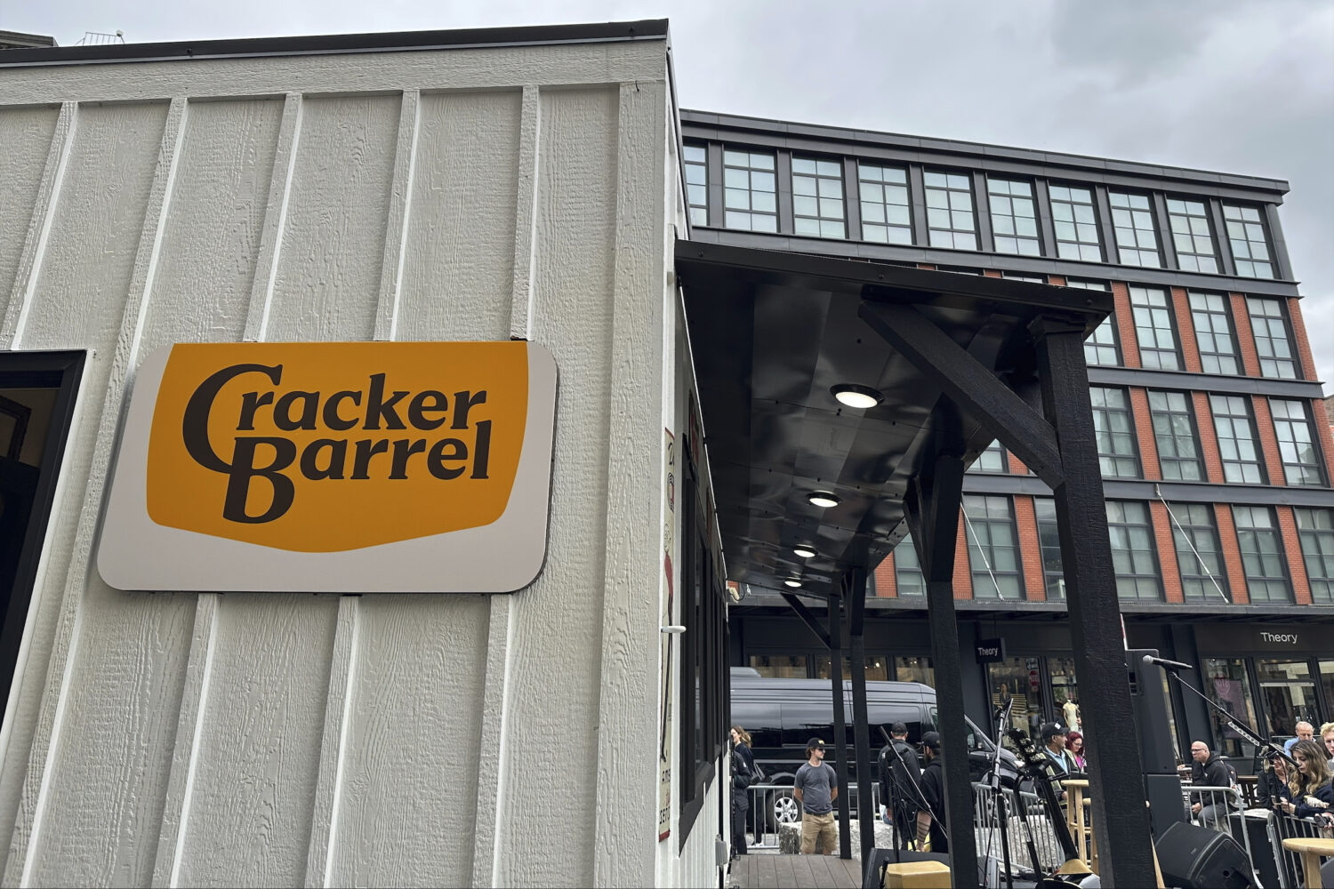 The new Cracker Barrel logo is displayed on Thursday, Aug. 21, 2025, in New York. (AP Photo/Wyatte ...