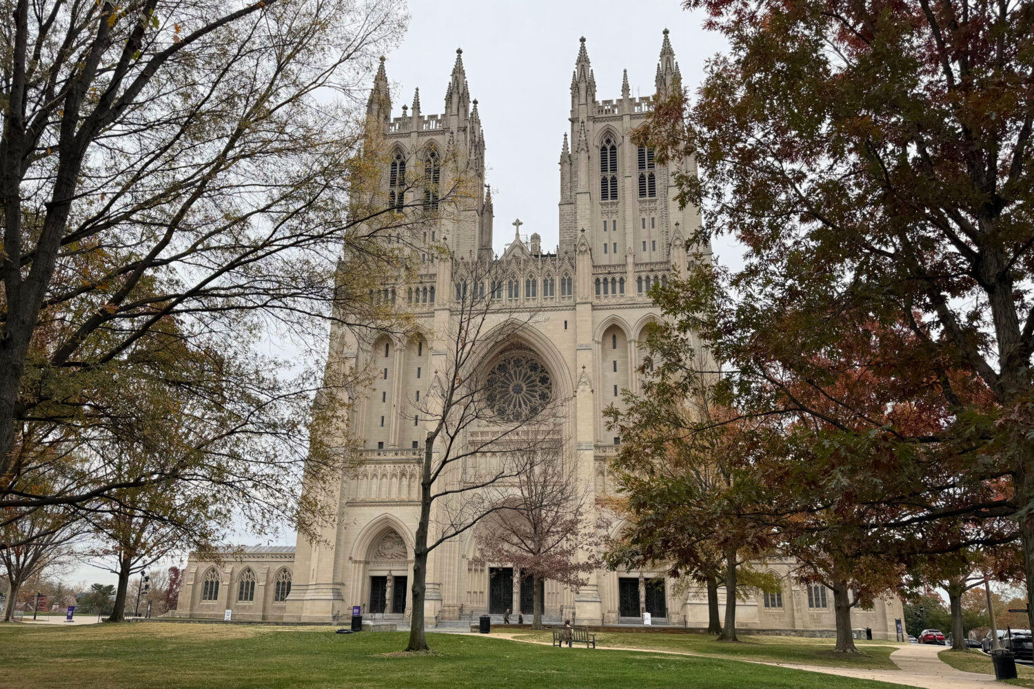 The Washington National Cathedral is photographed in Washington, Monday, Nov. 17, 2005. (AP Photo/M...