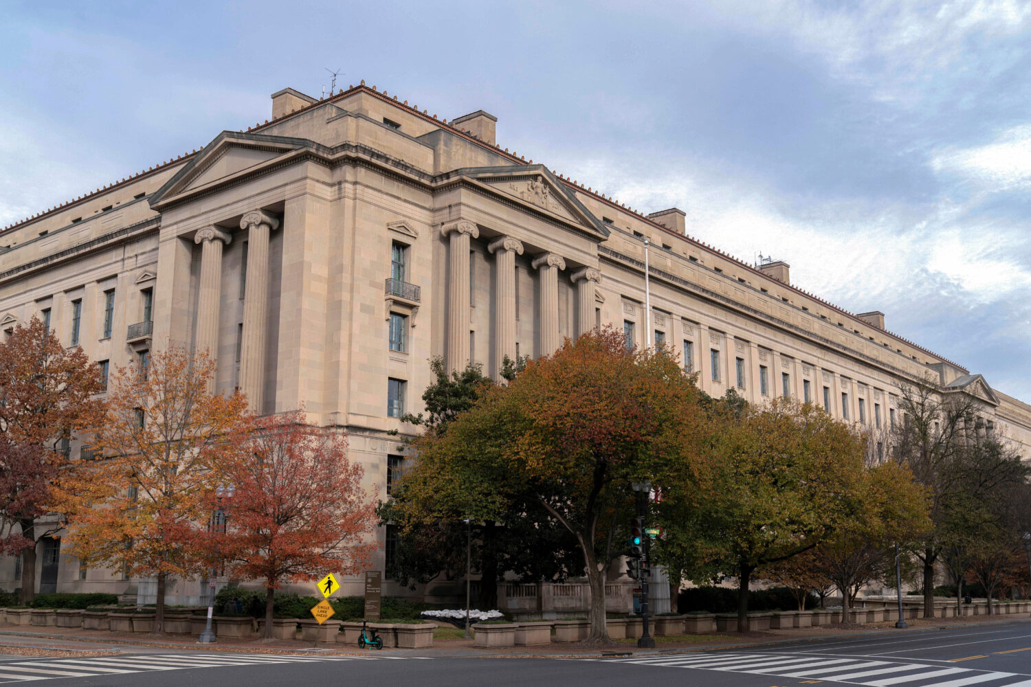 FILE - The U.S. Department of Justice building in Washington, Dec. 7, 2024. (AP Photo/Jose Luis Mag...