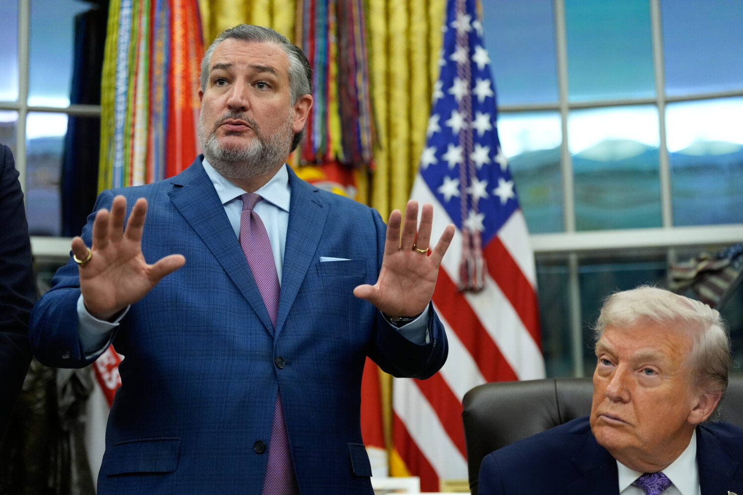 Ted Cruz R-Texas, left, speaks during a signing ceremony regarding AI initiatives with President Do...