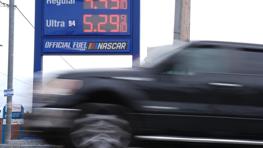 Gas prices soar past $4 on average for a gallon of regular in the US ...