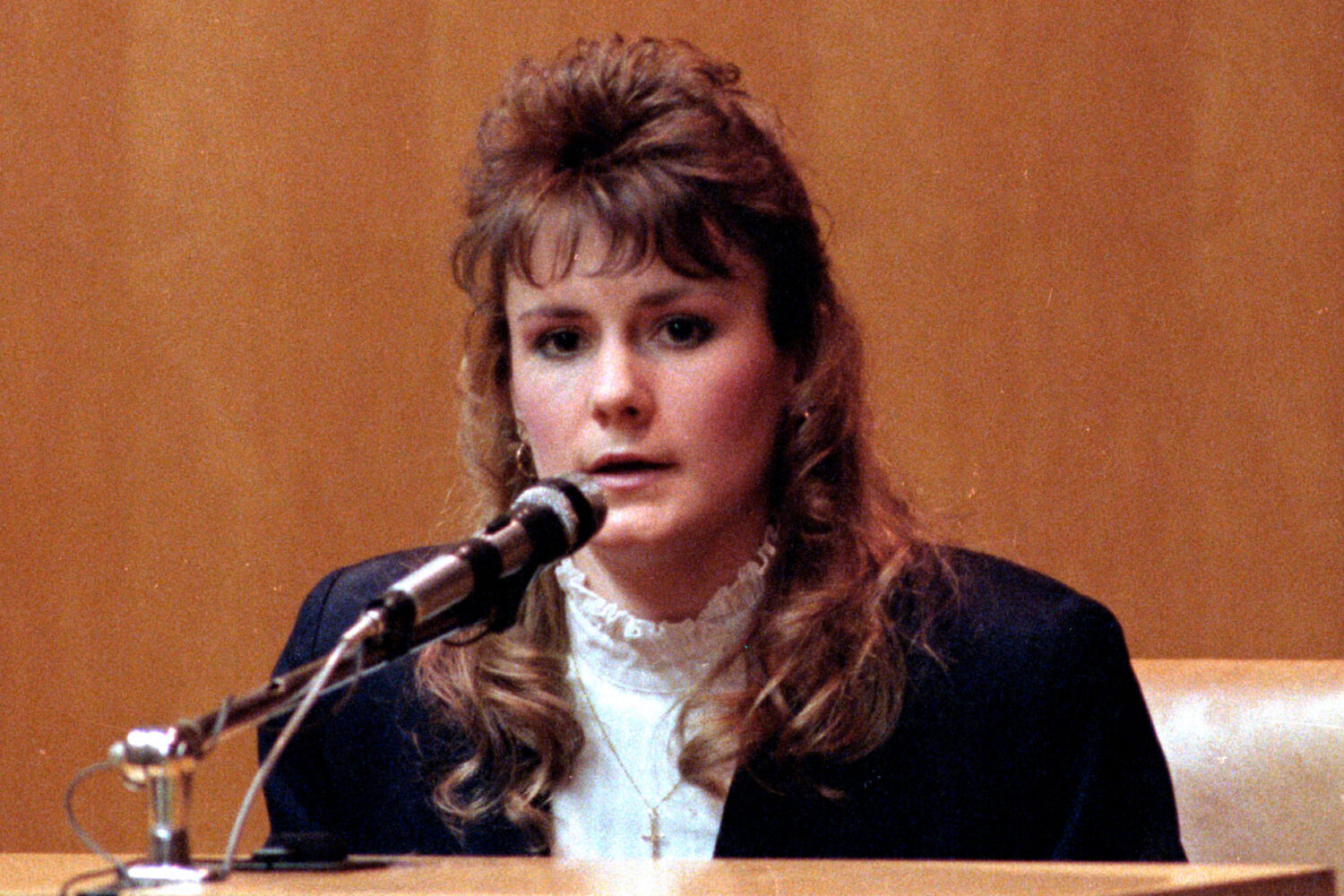 FILE - Pamela Smart answers questions from the defense in her murder conspiracy trial, March 18, 19...